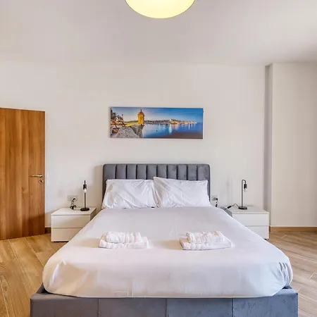 3 Bedroom With Balcony And Rotunda View 莫斯塔