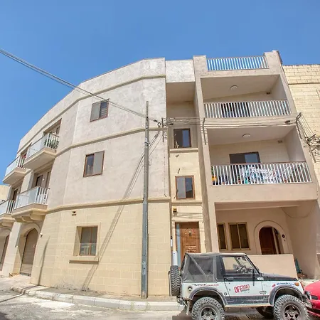 3 Bedroom With Balcony And Rotunda View 莫斯塔